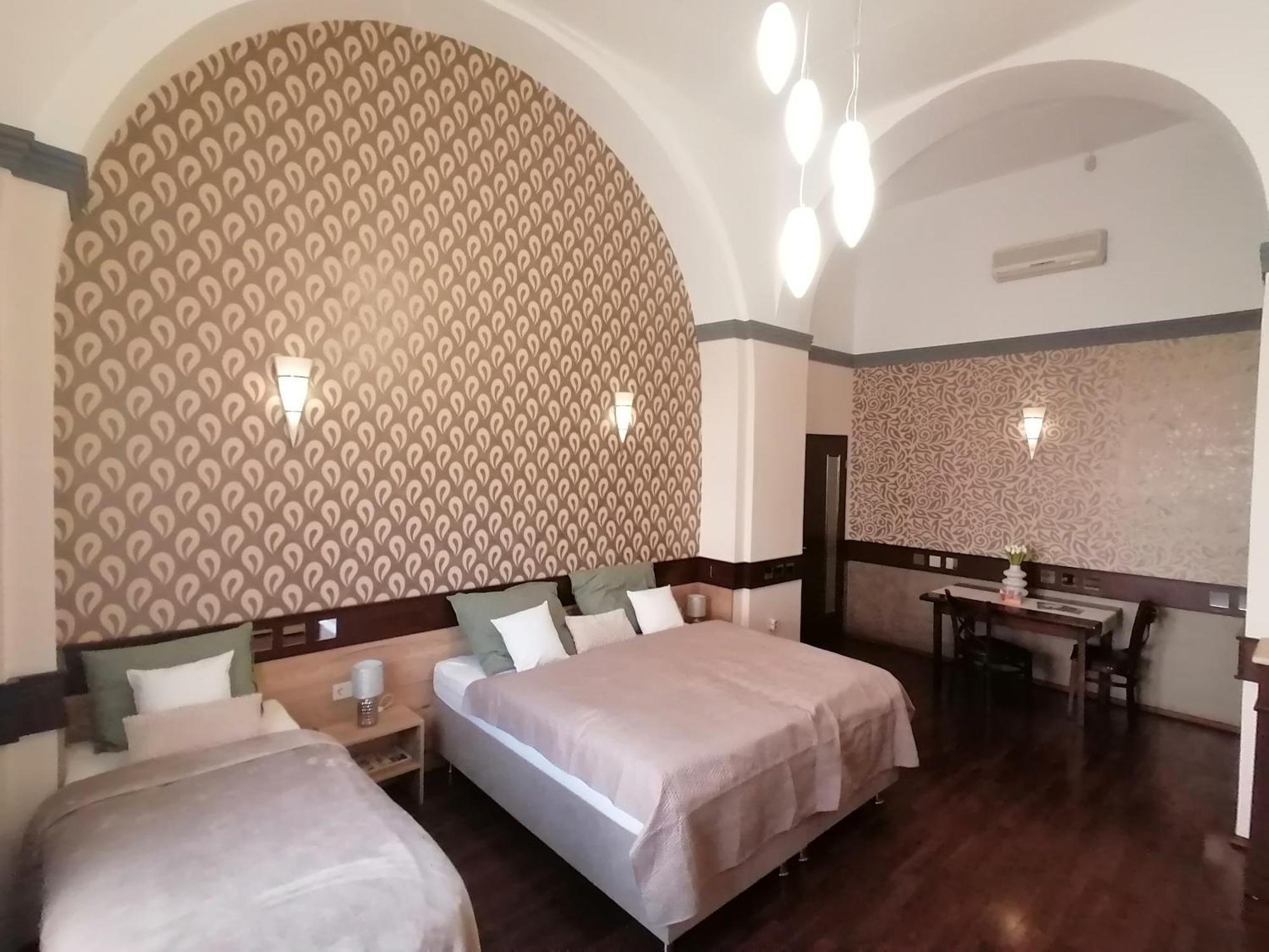 Mohacs Korona Apartman Exteriér fotografie